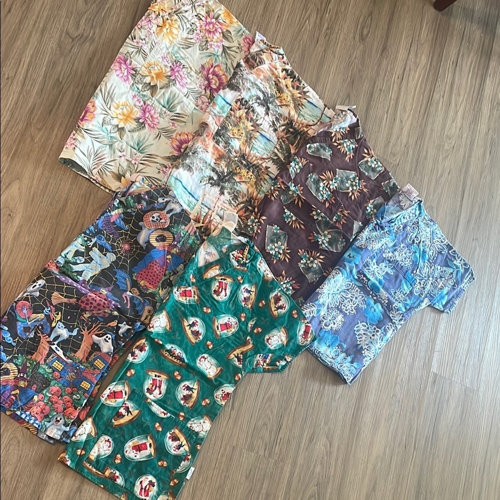 Bundle of 6 SCRUBS